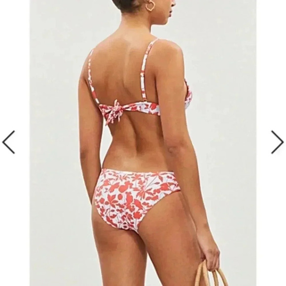 Heidi Klein Quincy Bay Triangle Bikini Push Up Top
In Print New With Tag - Picture 5 of 5